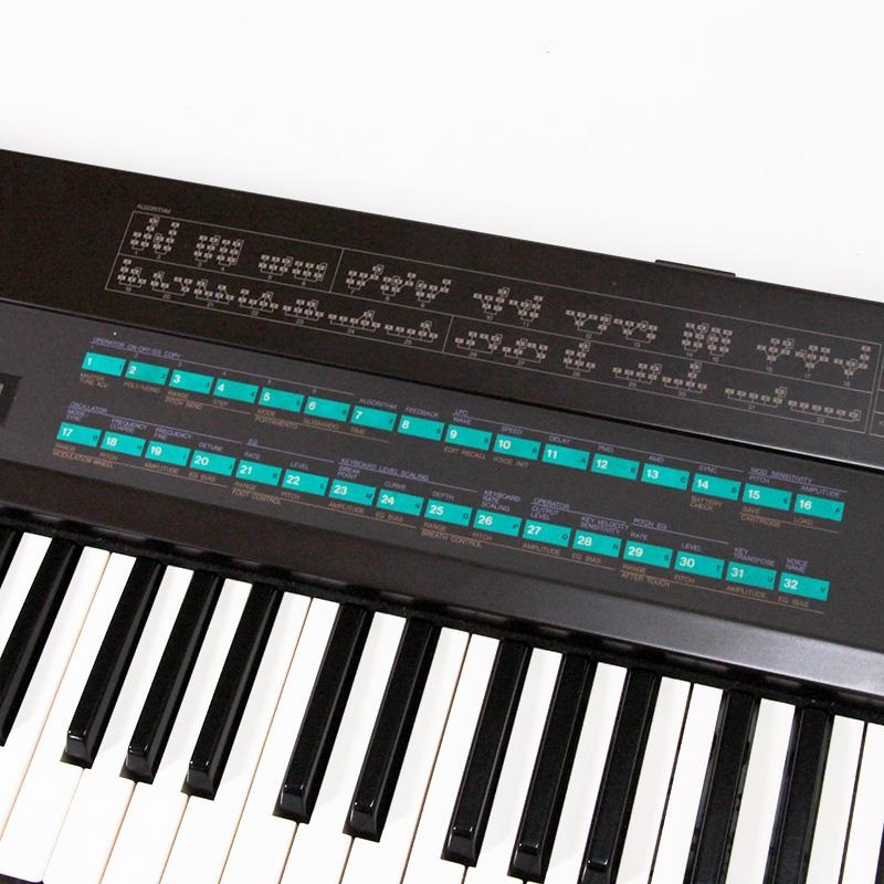YAMAHA USED 中古 DX7 【訳あり中古品】 ※配送事項要ご確認 ｜イケベ