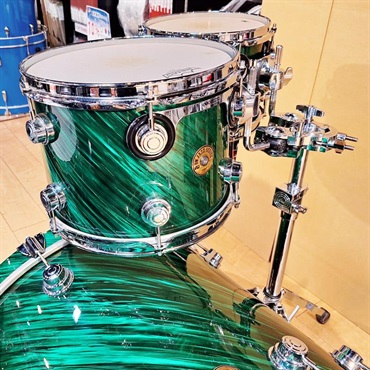 dw USED 中古 Collector's Jazz Series 4pc Drum Kit [BD22，FT16，TT12&10/Twisted Green Satin Finish Ply] 画像6