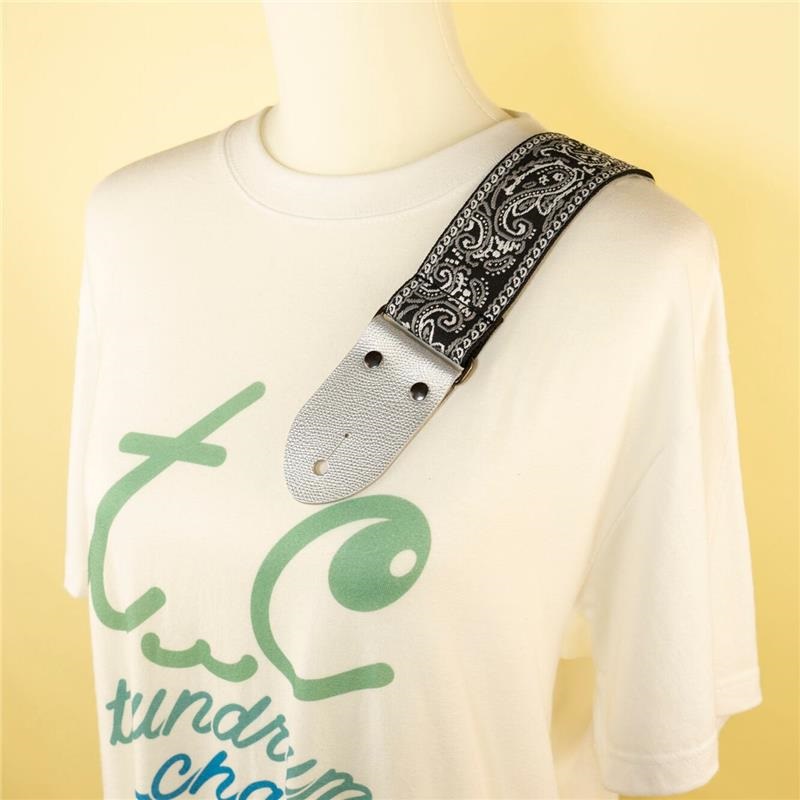 tsundrum_chan ペイズリーギターストラップ ブラック ｜イケベ楽器店