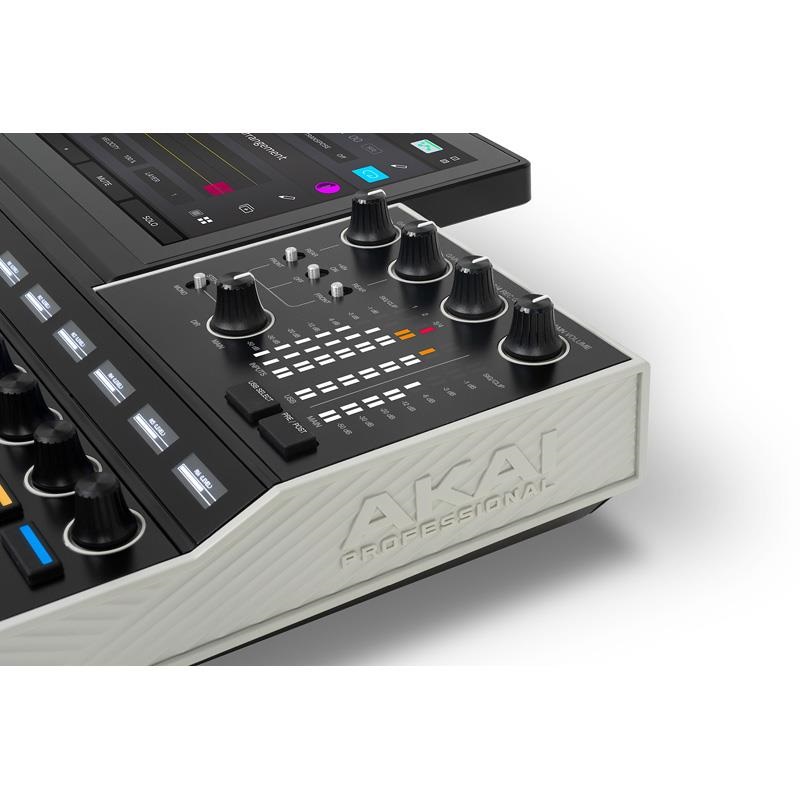 AKAI MPC XL 【スタンドアローン フラッグシップサンプラー】（アカイ