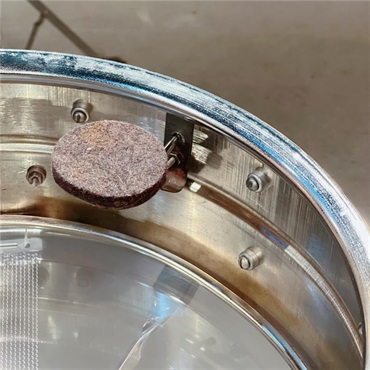 Ludwig USED 中古品 1958～59s Super Ludwig Chrome Over Brass Snare Drum [14×5 / WFL Badge / Brass Hoops] 画像6