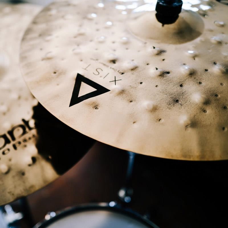Istanbul／Agop Xist Dry Dark Brilliant Crash 19 ｜イケベ楽器店