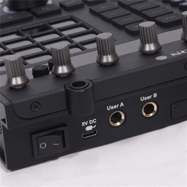 ICON 【春得セール】【展示アウトレット特価】P1-Nano (タッチスクリーンディスプレイ搭載・DAWコントローラー)(アイコン)(モーターフェーダー) 画像1