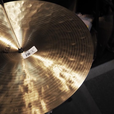 Zildjian 【イケベ楽器店創業50周年記念モデル】K Constantinople Light Hihat Pair 14''[Top:830g/Bottom:1195g] 画像9