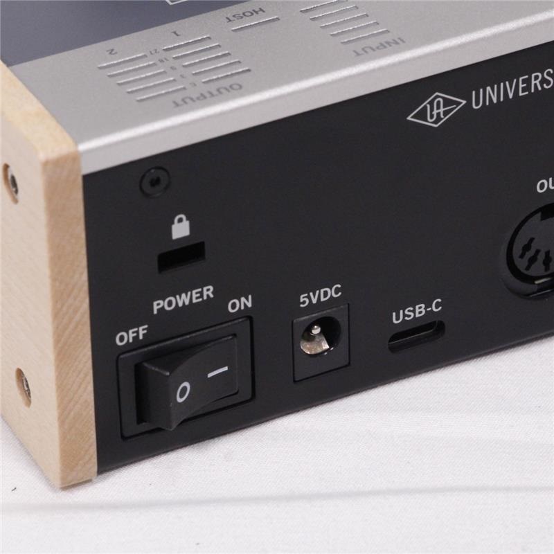 Universal Audio USED 中古 VOLT 176 USB Recording Studio (iOS Universal Audio USED 中古 VOLT 176 USB Recording Studio (iOS