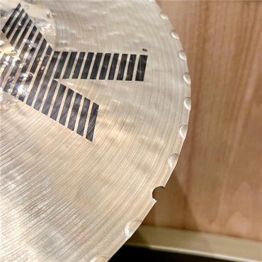 Zildjian USED 中古品 K Custom Hybrid HiHat 14 1/4 pair [NKZL14CHBHH][1140g/1400g]【欠けあり】 画像2