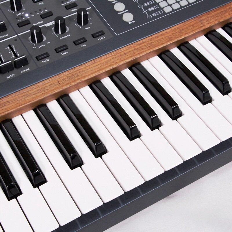 Arturia USED 中古 Polybrute 6ボイス・アナログシンセサイザー※配送