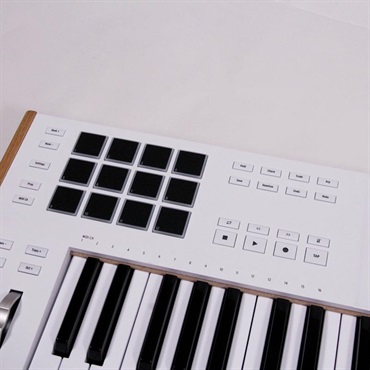 Arturia USED 中古 KEYLAB MK3 49 (ﾎﾜｲﾄ)(KEYLABMAK3 49WH)(49鍵・USB・MIDIコントローラー)(アートリア) 画像3