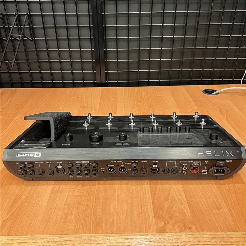 LINE6 HELIX FLOOR 中古※キズ多めなのでかなりお安く出品します Line6 USED 中古 Helix Floor ｜イケベ楽器店オンラインストア