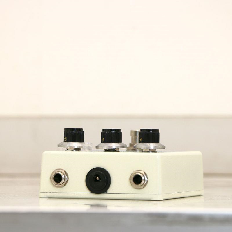 Caroline Guitar Company HAWAIIAN PIZZA FUZZ ファズ ｜イケベ楽器店