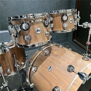 dw Collector's Pure Walnut 4pc Drum Kit [BD22，FT16，TT12&10 / Natural Satin Oil]【限定生産モデル】 画像4