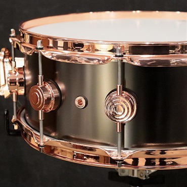 dw DRVD5514SVPBK [Collector's Satin Black Over Brass Snare 14''×5.5'' / Copper Finish Hardware]【日本初入荷/特注品】 画像3