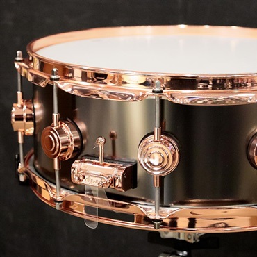 dw DRVD5514SVPBK [Collector's Satin Black Over Brass Snare 14''×5.5'' / Copper Finish Hardware]【日本初入荷/特注品】 画像4