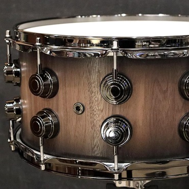 dw DR930714SSNRN692 [Collector's Pure Walnut 14''×7'' - Natural To Quick Ebony Burst / Black Nickel Finish Hardware]【限定生産モデル】 画像3