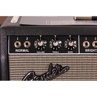 Fender USA ‘64 Custom Deluxe Reverb 画像2
