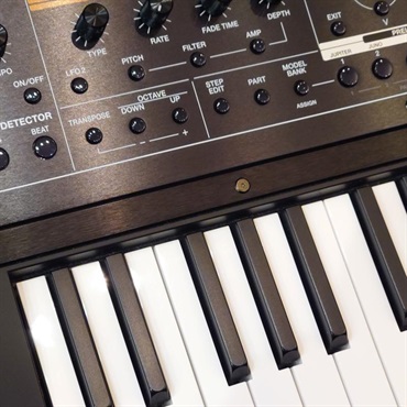 Roland USED 中古 JUPITER-Xm(WC-1つき）ローランド ｜イケベ楽器店