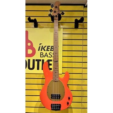 Sterling by MUSICMAN Pete Wentz Signature Stingray (Fiesta Red)  【IKEBE BASS OUTLET オープン記念セール】 画像1