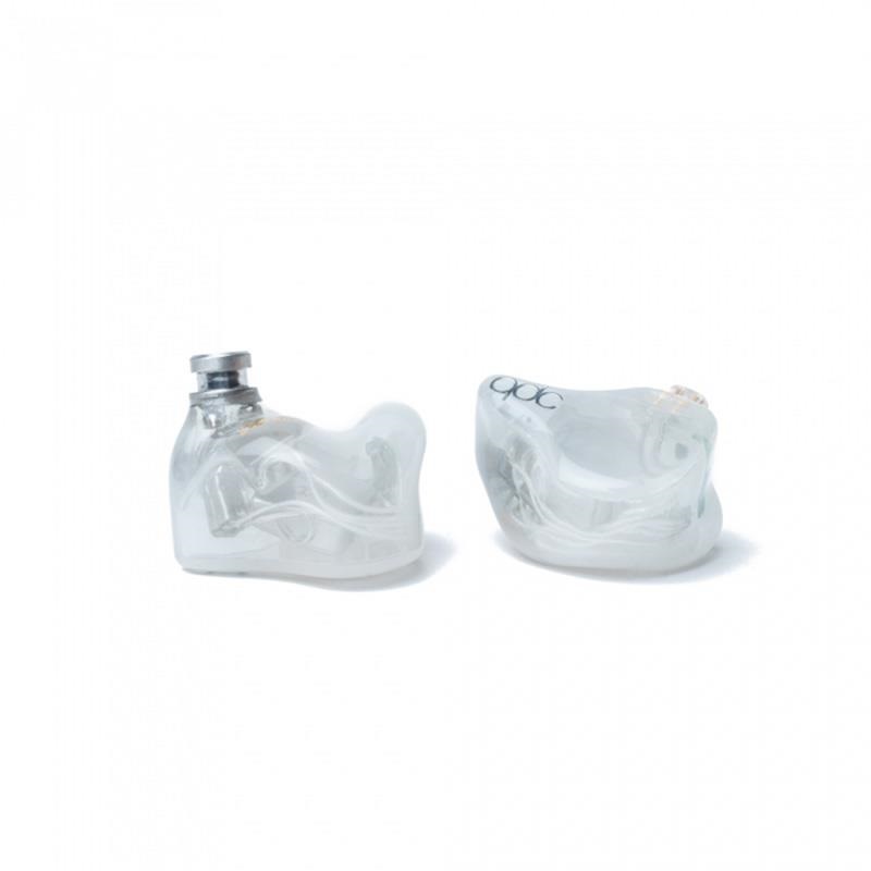 qdc Studio 4SS (イヤモニ)(キューディーシー)(有線イヤホン)(IEM)(BA