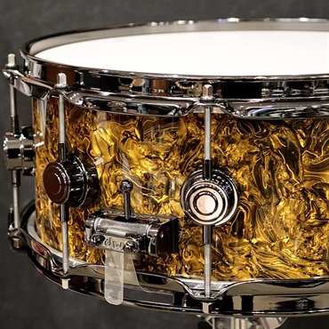 dw DCFMM0614SNX085 [Collector's Maple/Mahogany 14''×6'' - Gold Abalone w/Black Nickel Hardware] 画像4
