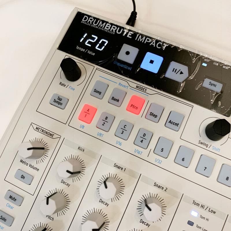 Arturia 【先取り大特価セール】【展示入替特価品】DRUMBRUTE IMPACT