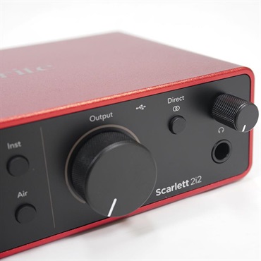 Focusrite 【先取り大特価セール】【開封済みアウトレット特価】Scarlett 2i2 gen4 (Cubase LE付属)(2in2out・USB-C オーディオインターフェイス)(フォーカスライト)(スカーレット)(4th Gen) 画像2
