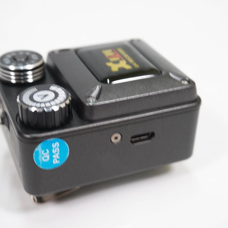 X vive U4 インイヤーモニター ワイヤレスシステム　中古美品 Xvive USED 中古 XV-U4 IN-EAR MONITOR Wireless System (エックス