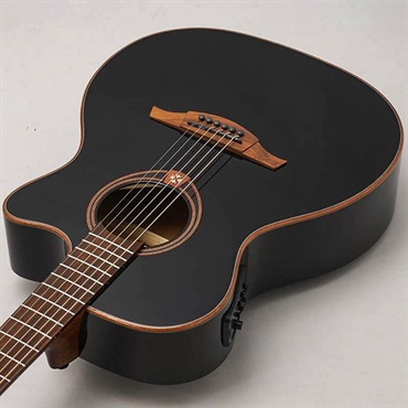 LAG 【特価】 TRAMONTANE T118ACE-BLK ラグ ｜イケベ楽器店オンライン