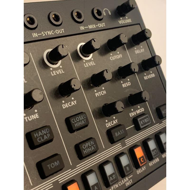 Roland USED 中古 T-8 BEAT MACHINE(AIRA Compact) ※配送事項要ご確認