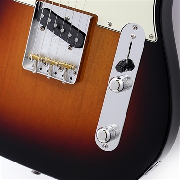 Fender USA Limited Edition American Professional Classic Telecaster featuring the Fender Silent System (3-Color Sunburst/Maple) 画像4