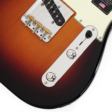 Fender USA Limited Edition American Professional Classic Telecaster featuring the Fender Silent System (3-Color Sunburst/Maple) 画像4