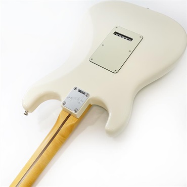 Fender USA Limited Edition American Professional Classic Stratocaster featuring the Fender Silent System (Olympic White/Maple) 画像6