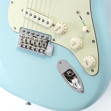 Fender USA Limited Edition American Professional Classic Stratocaster featuring the Fender Silent System (Daphne Blue/Rosewood) 画像4