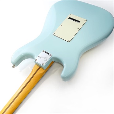 Fender USA Limited Edition American Professional Classic Stratocaster featuring the Fender Silent System (Daphne Blue/Rosewood) 画像6