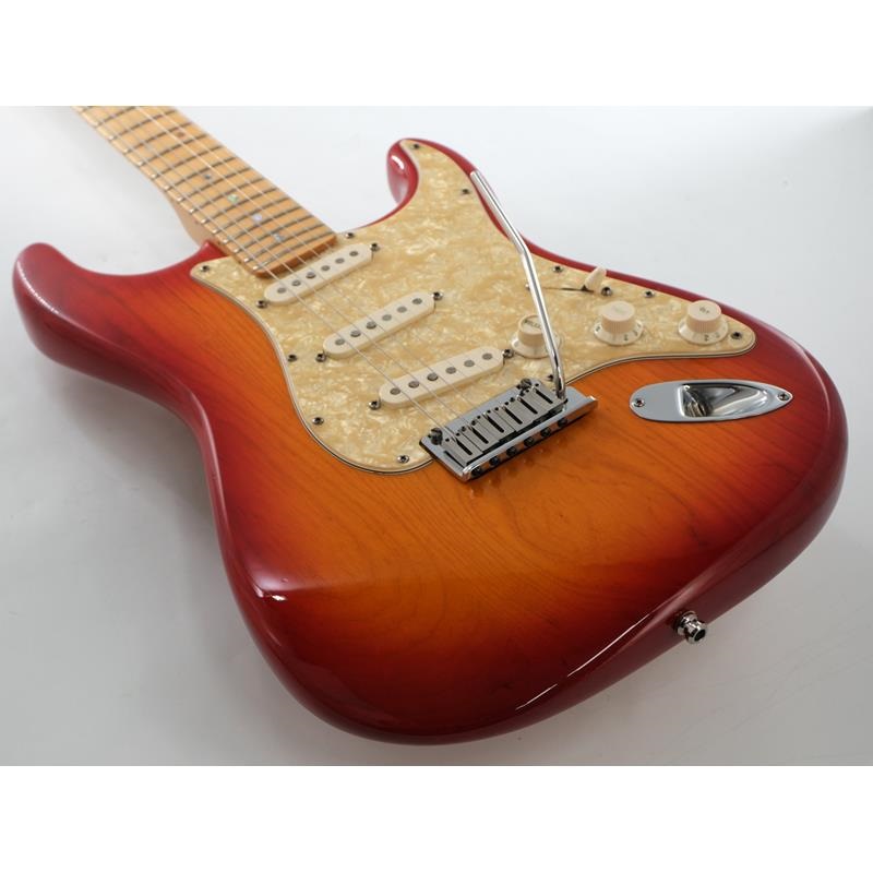 Fender USA American Deluxe Ash Stratocaster (Aged Cherry Burst/M) 사진 8