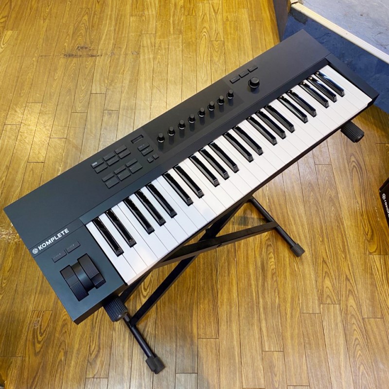 買取実績】Native Instruments KOMPLETE KONTROL A49 | 楽器の
