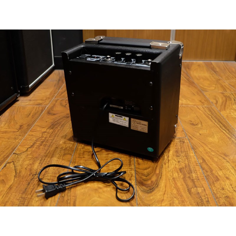 ベースアンプ　Ashdown　限定品　TourBus10 Limited　レア ASHDOWN アッシュダウン TOURBUS10 | ワタナベ楽器店 京都本店
