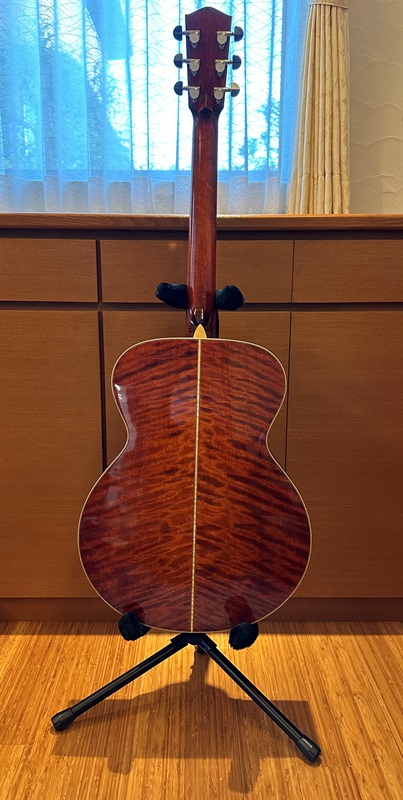 買取実績】EASTMAN AC-610 | 楽器の買取ならイケベリユース