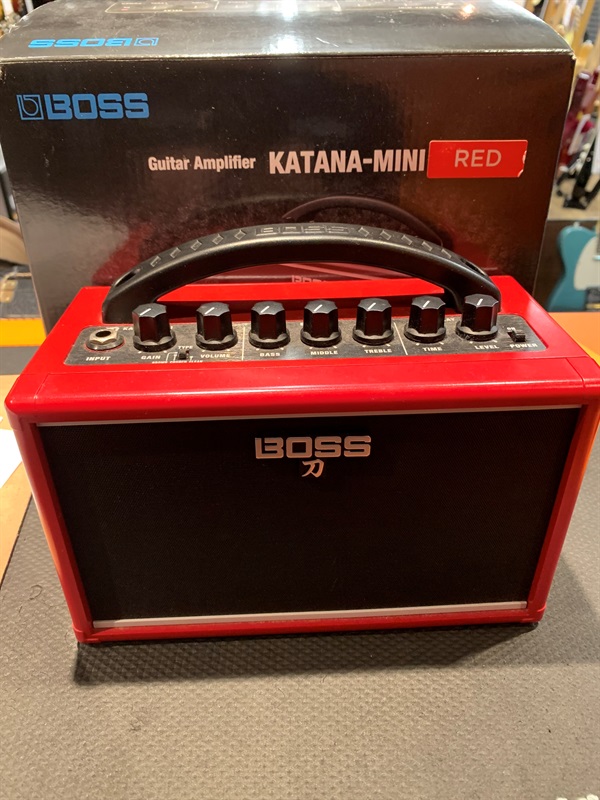 買取実績】BOSS KATANA-MINI RED | 楽器の買取ならイケベリユース