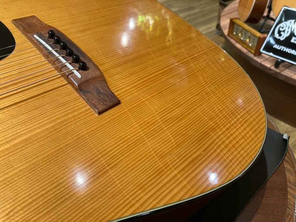 REUSE】【リユースコラム】アコースティックギターのウェザーチェック 